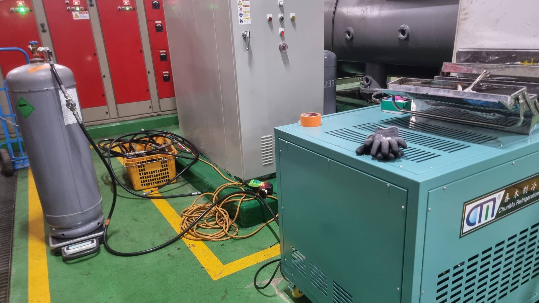Korean Customer Achieves Efficient Low-Pressure Refrigerant Service with ChunMu CMR123 Machine